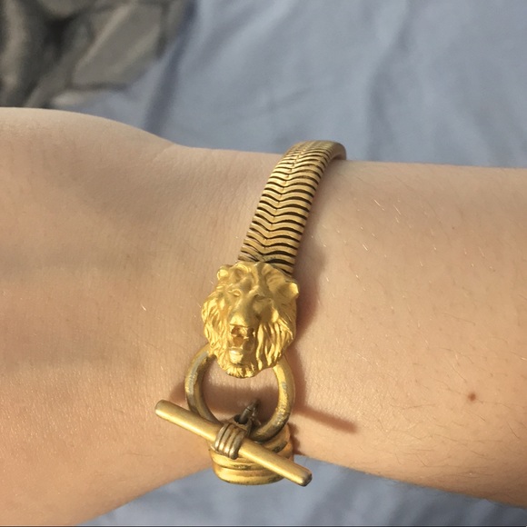 Vintage Jewelry - Vintage Gold Lion Bracelet